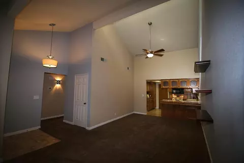 1565 Mayflower Way, Clovis, CA 93612 photo 5