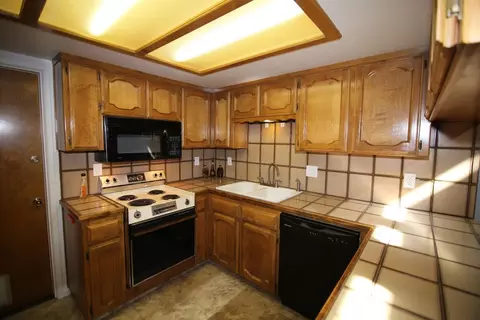 1565 Mayflower Way, Clovis, CA 93612 photo 8
