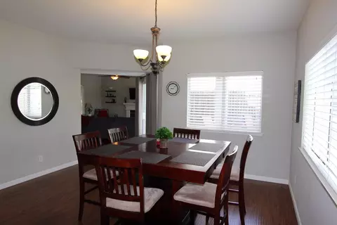 1811 Cromwell Ave, Clovis, CA 93611 photo 5