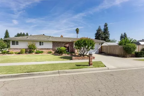 2870 E Millbrae Ave, Fresno, CA 93710 photo 2