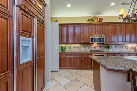 3535 Barclay, Clovis, CA 93619 photo 9