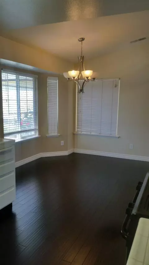 502 4th St, Sanger, CA 93657 photo 8
