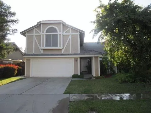 1113 N Halifax Ave, Clovis, CA 93611 photo 1