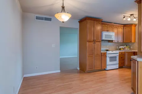 34 Russell Ave, Clovis, CA 93612 photo 6