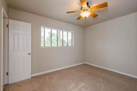 34 Russell Ave, Clovis, CA 93612 photo 10