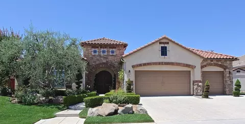 1826 N Coventry, Clovis, CA 93619 photo 1