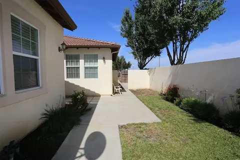 2490 Bella Corte, Chowchilla, CA 93610 photo 7