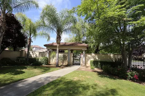 2490 Bella Corte, Chowchilla, CA 93610 photo 5