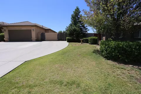 3155 Augusta St, Chowchilla, CA 93610 photo 4
