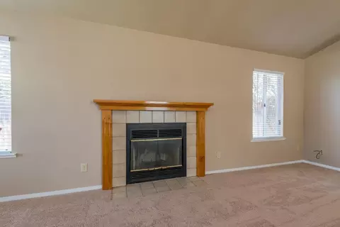543 W Pat Dr, Clovis, CA 93612 photo 5