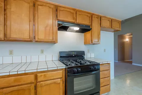 543 W Pat Dr, Clovis, CA 93612 photo 8
