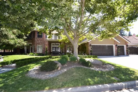 957 N Citadel Ave, Clovis, CA 93611 photo 1
