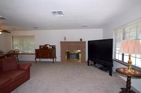 75 N Pierce Ave, Clovis, CA 93612 photo 10