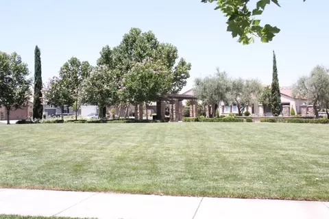 3534 Barclay, Clovis, CA 93619 photo 9