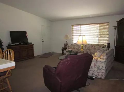 49420 Pierce Dr, Oakhurst, CA 93644 photo 3
