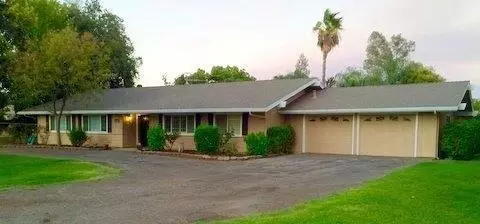 8520 N Sunnyside Ave, Clovis, CA 93619 photo 1
