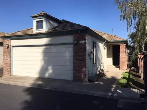 595 Quill Ln, Clovis, CA 93612 photo 1