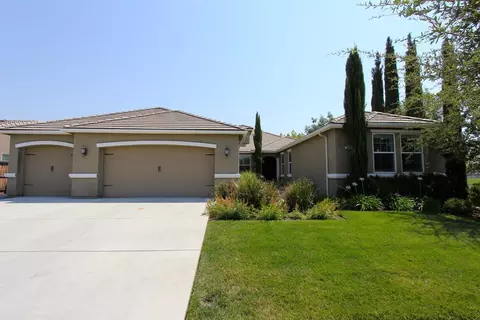 1811 N Sanders Ave, Clovis, CA 93619 photo 1