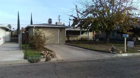1309 Rogers St, Madera, CA 93638 photo 1