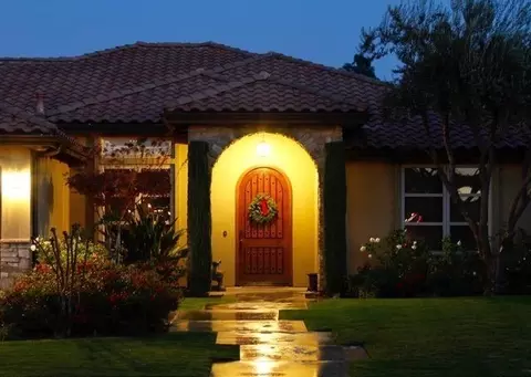 1249 N Joshua Ave, Clovis, CA 93619 photo 1