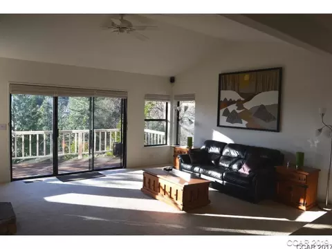 890 Sandalwood Dr, Murphys, CA 95247 photo 4