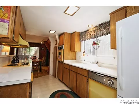 557 Dean Ct, Arnold, CA 95223 photo 5