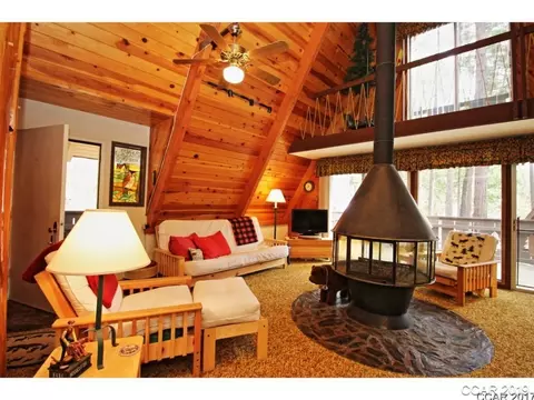 557 Dean Ct, Arnold, CA 95223 photo 3