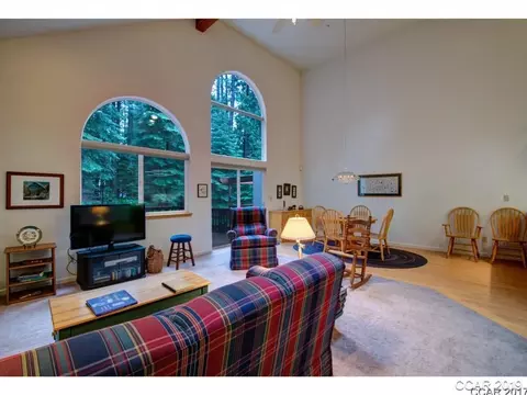 78 Meadowview Ct, Arnold, CA 95223 photo 2