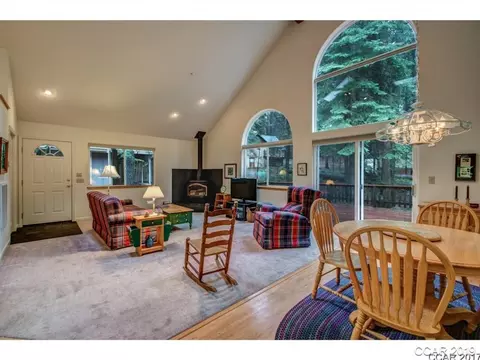 78 Meadowview Ct, Arnold, CA 95223 photo 3