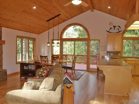 3088 Dalmatia Dr, Arnold, CA 95223 photo 8