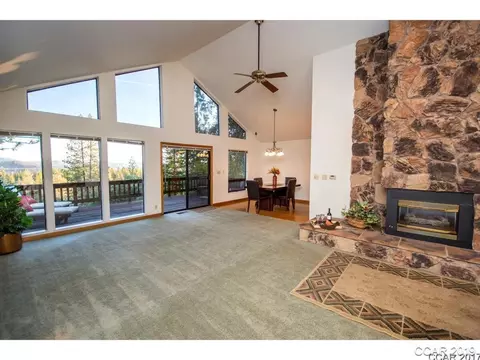 202 Wagon Wheel Ct, Hathaway Pines, CA 95233 photo 5