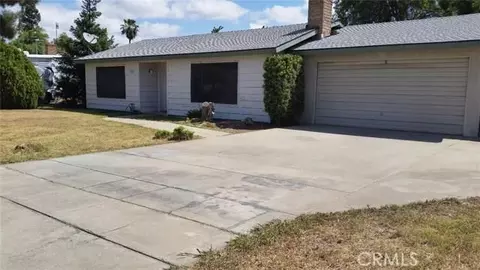533 N Granada Dr, Madera, CA 93637 photo 1