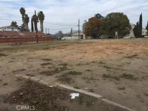 717 E Yosemite Ave, Madera, CA 93638 photo 2