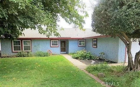 17407 Camden Dr, Madera, CA 93638 photo 1