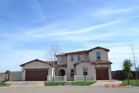 4244 N Meadowlark Ct, Clovis, CA 93619 photo 1