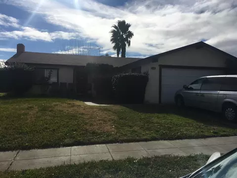 720 James Way, Madera, CA 93638 photo 1