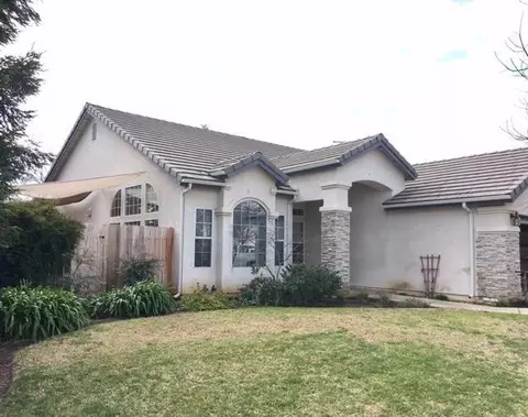 1952 Cromwell Ave, Clovis, CA 93611 photo 1