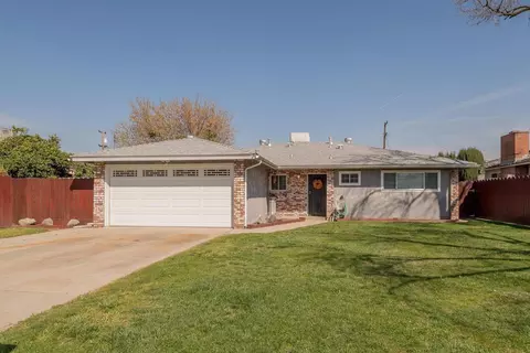 133 Maple St, Madera, CA 93637 photo 1