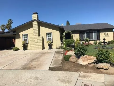 3040 Cindy Ave, Clovis, CA 93612 photo 1