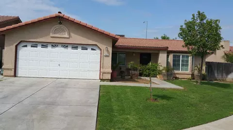 1627 Jaden Ct, Madera, CA 93638 photo 1