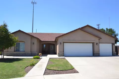 100 Palm Ct, Fowler, CA 93625 photo 1
