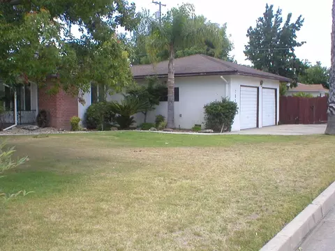 701 Williams Ave, Madera, CA 93637 photo 1
