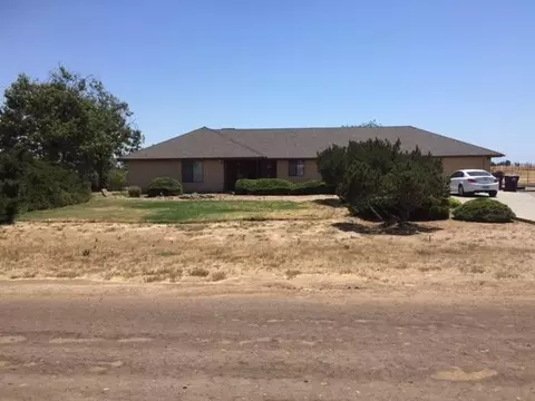 25150 Berkeley Dr, Madera, CA 93638 photo 1