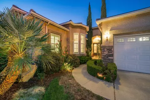 2231 Serena Ave, Clovis, CA 93619 photo 1
