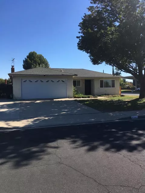 3341 Miramonte Ave, Clovis, CA 93611 photo 1