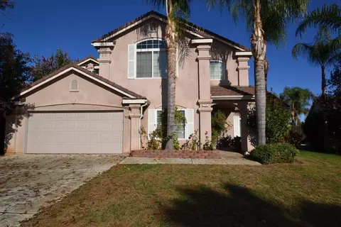 725 W Fremont Ave, Clovis, CA 93612 photo 1