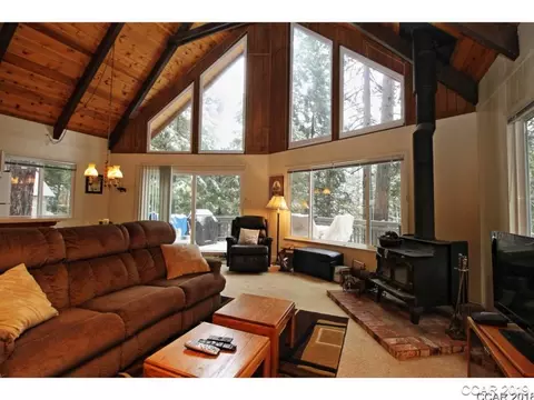 1369 Meadow Dr, Arnold, CA 95223 photo 3