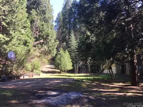 631 Summit View Dr, Arnold, CA 95223 photo 3