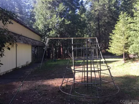 631 Summit View Dr, Arnold, CA 95223 photo 4