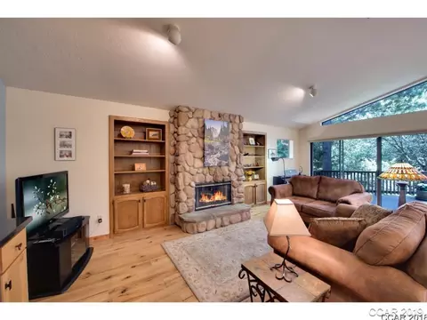 1826 Sandalwood Dr, Murphys, CA 95247 photo 2